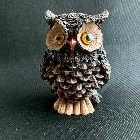 Vintage Textured Resin Owl Ornament - Picture 2 of 4